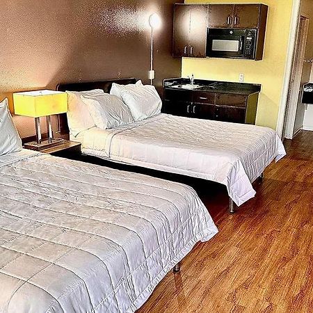 Travelodge By Wyndham Baton Rouge East חדר תמונה