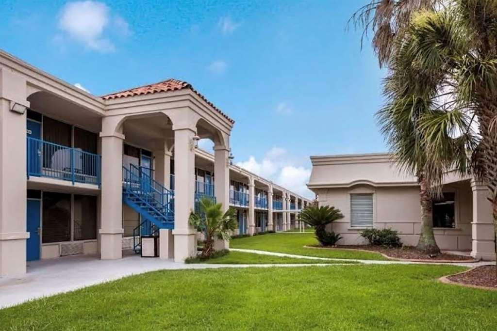 Travelodge By Wyndham Baton Rouge East מראה חיצוני תמונה